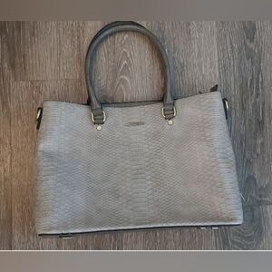 Simply Noelle Taupe Snakeskin Shoulder Bag Purse Tote Many Pockets Classic